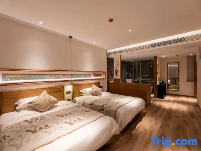 Read Life Hotel