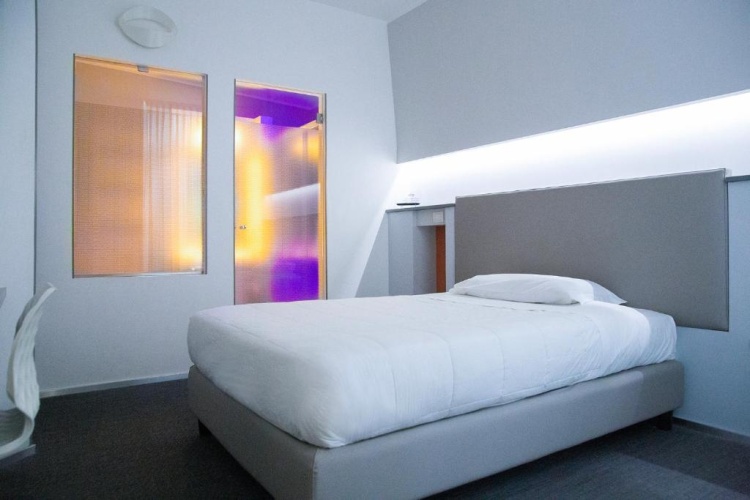 Deluxe Single room