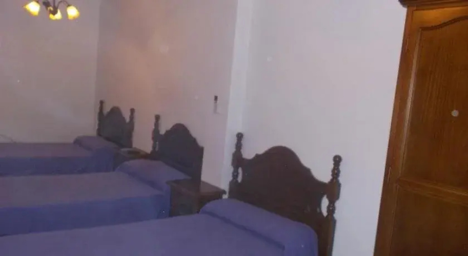 Hostal Monteolivos