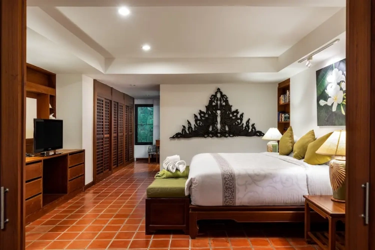 2 Bedrooms Villa with balcony
