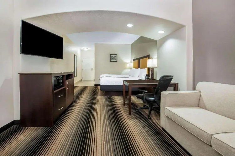 La Quinta Inn & Suites Orange