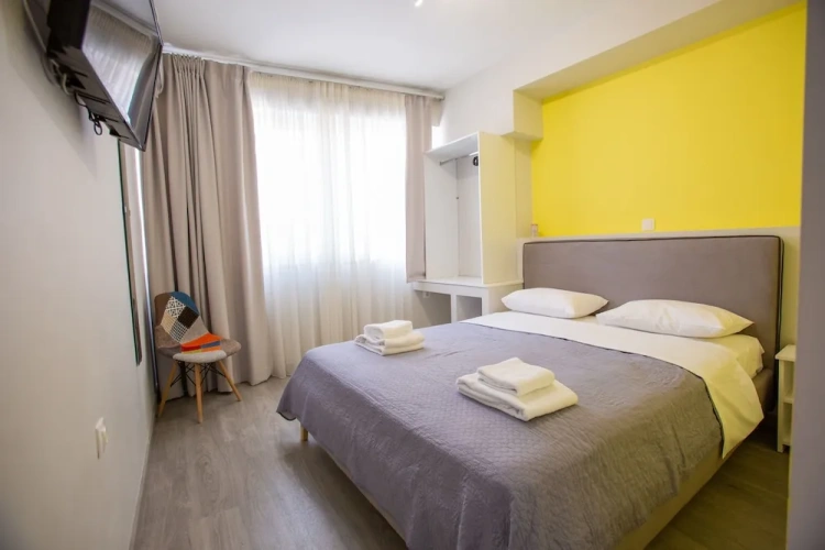 1 Bedroom Apartment with city view