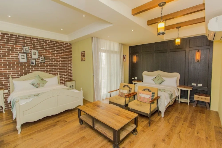 Superior Quadruple room with balcony
