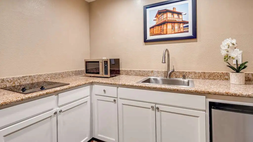 Best Western Plus Heritage Inn photo 36