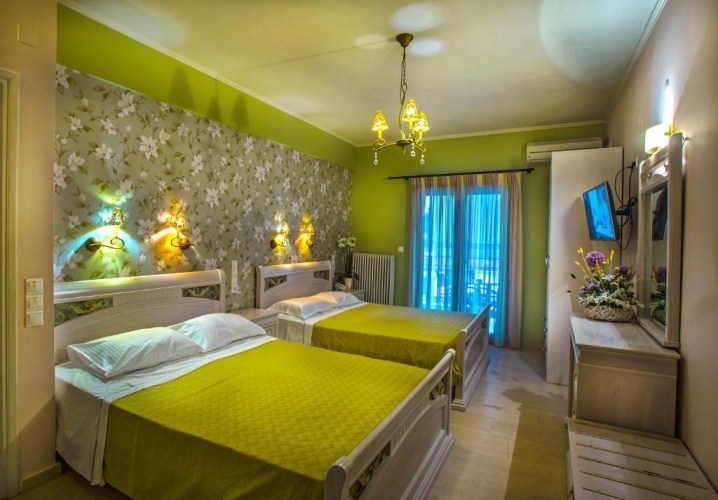 Standard Quadruple room with balcony