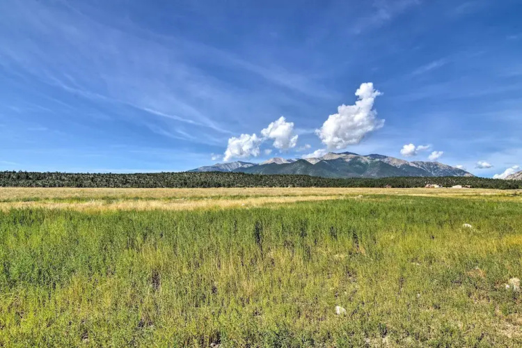 2 Mi to Hot Springs: Nathrop Gem w/ Fire Pit