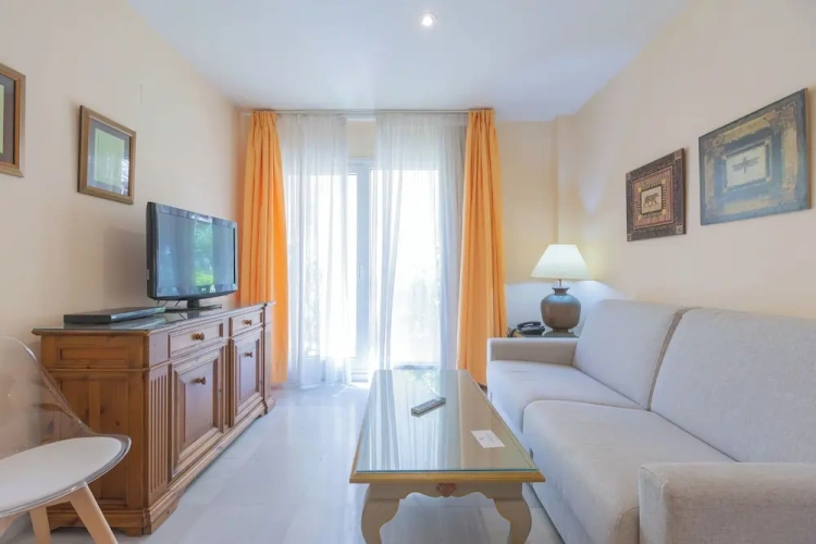 1 Bedroom Apartment with balcony