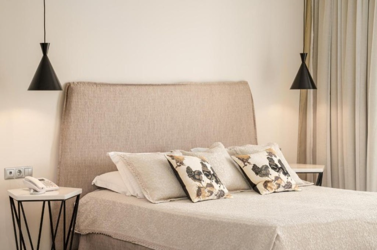 Deluxe Double Suite