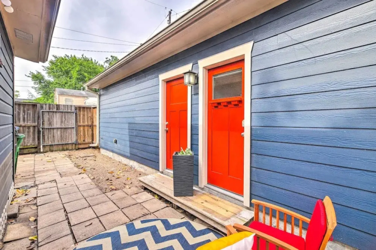Central & Cozy Houston Studio - Pets Welcome!