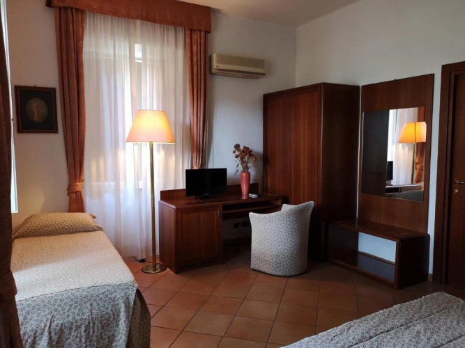 Superior Triple room