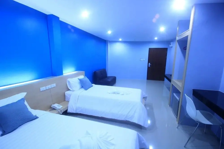 Deluxe Twin room with balcony