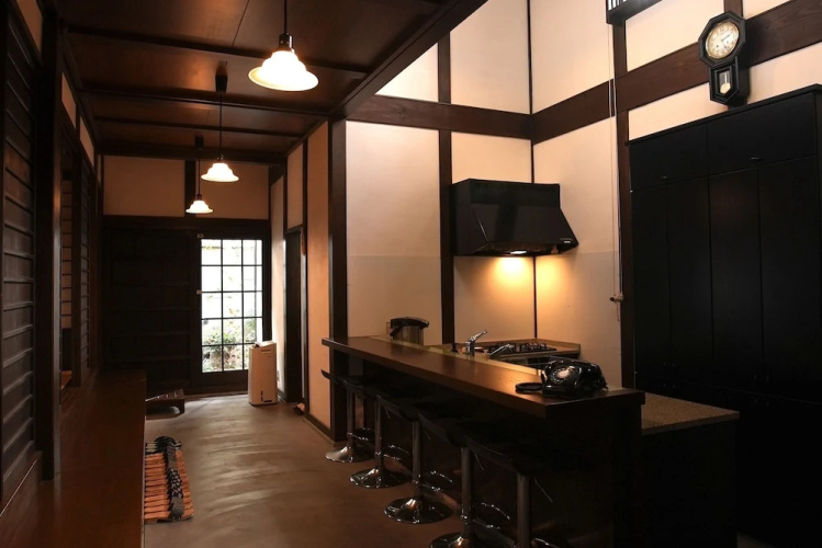 KAMIYASHIKI Private Hotel Self Check-in