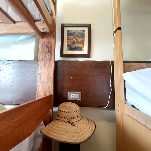 6 Bedrooms Bed in Dorm