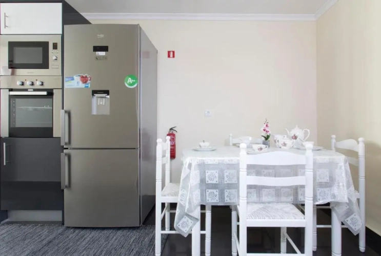 3 Bedrooms Cottage