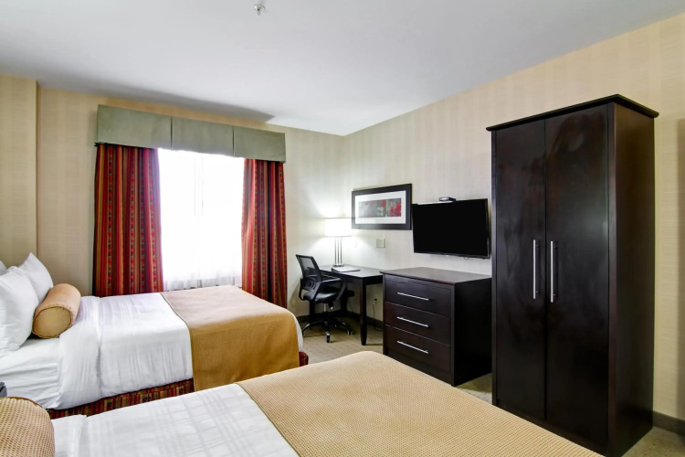 Best Western Plus Bowmanville