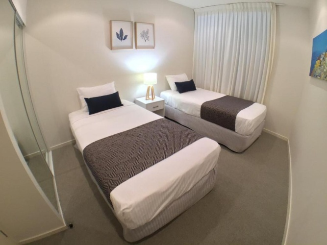 2 Bedrooms Deluxe Apartment with water view