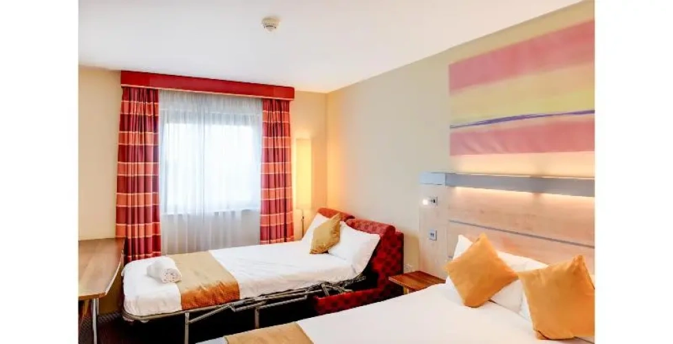 3 Bedrooms Standard Family room