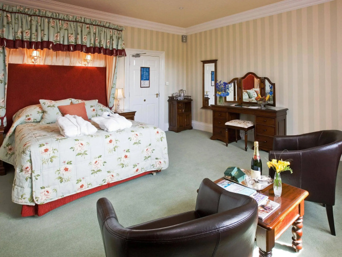 Lindeth Howe Hotel