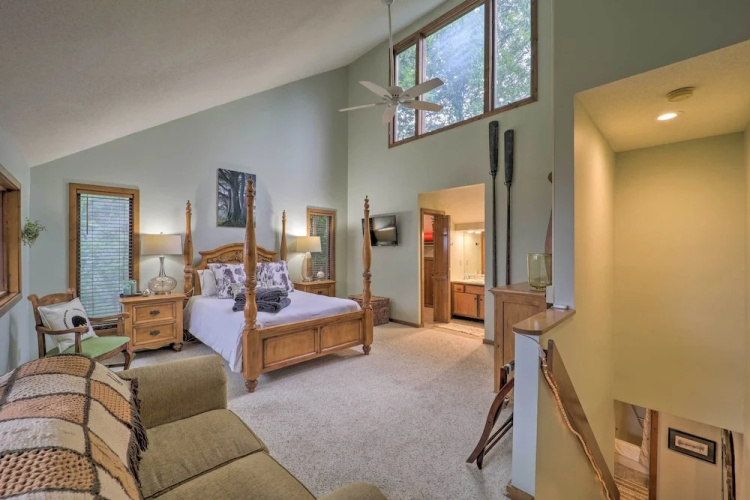 Beech Mountain Ski Condo w/ Private Balcony!