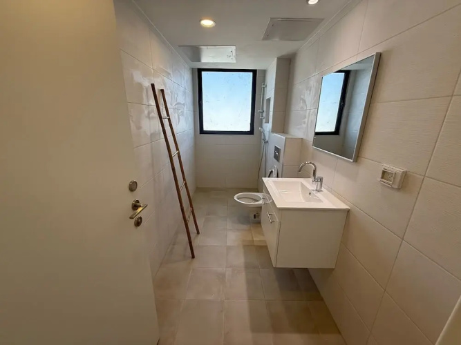 J&G Suites
