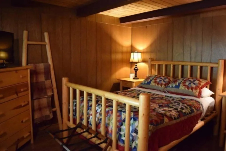 Elk Country Cabin