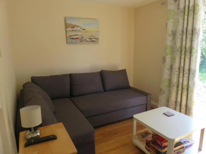Apple Tree Corner Apartment
