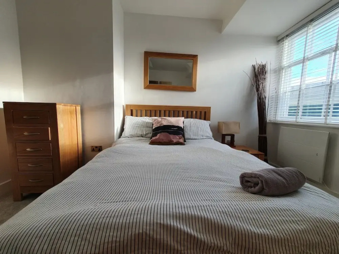Modern Kings Road Executive Apartment
