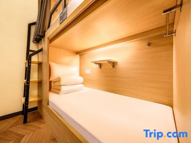 Quadruple Suite