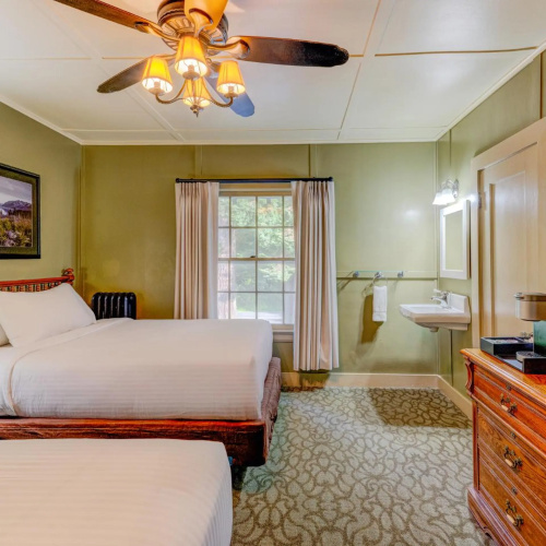 Lake Quinault Lodge photo 23