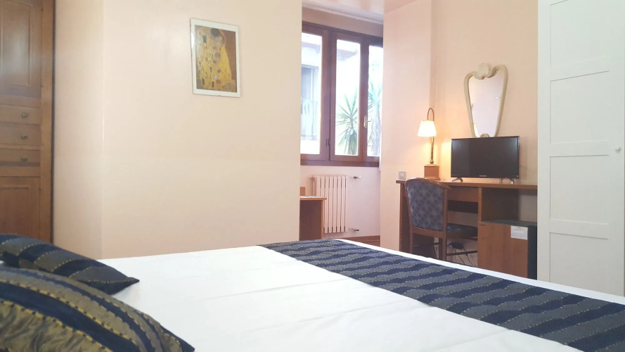 Hotel Flora