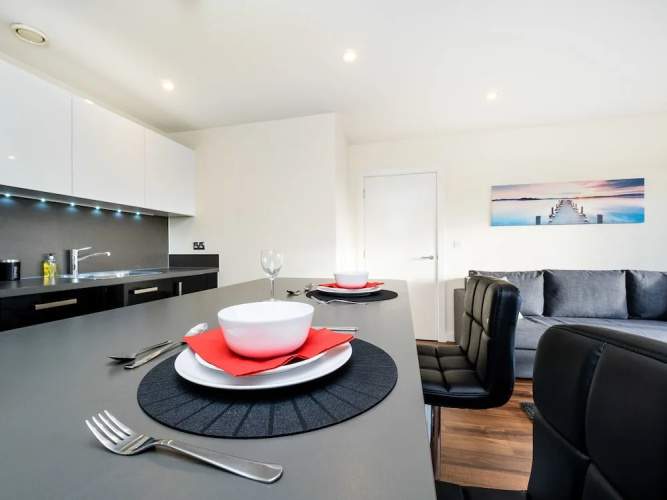 Deluxe Kennet Island Apartment
