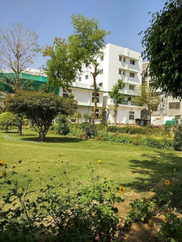 THE RADIANCE SUITES & APARTMENTSOver view