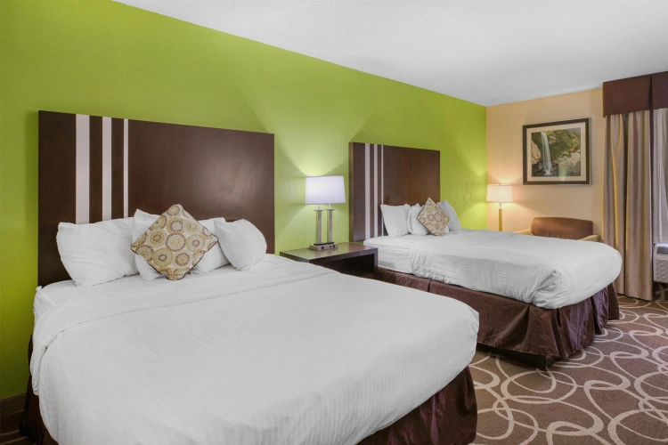 Standard Quadruple room