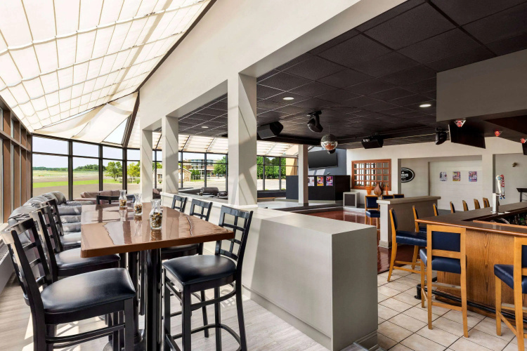 Days Hotel by Wyndham Allentown Airport / Lehigh Valley photo 19