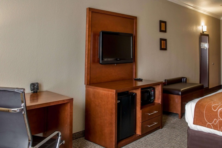 Quadruple Suite