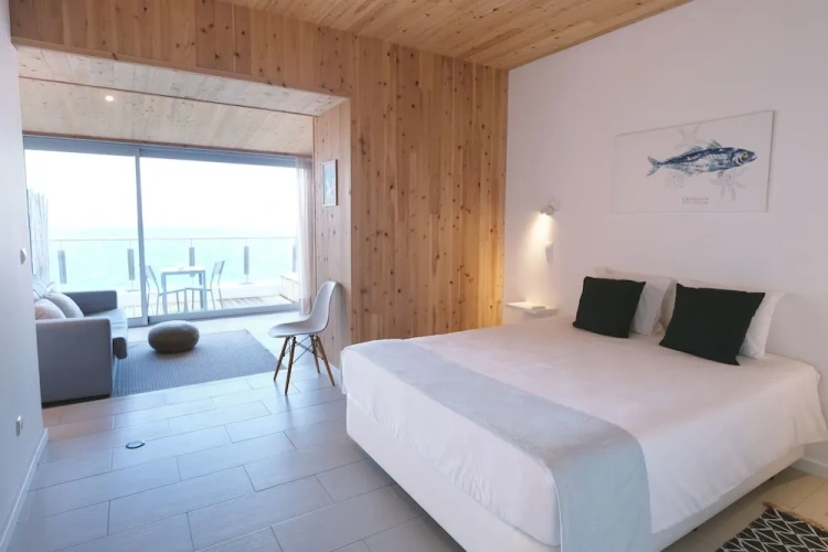 Standard room with balcony and with sea view