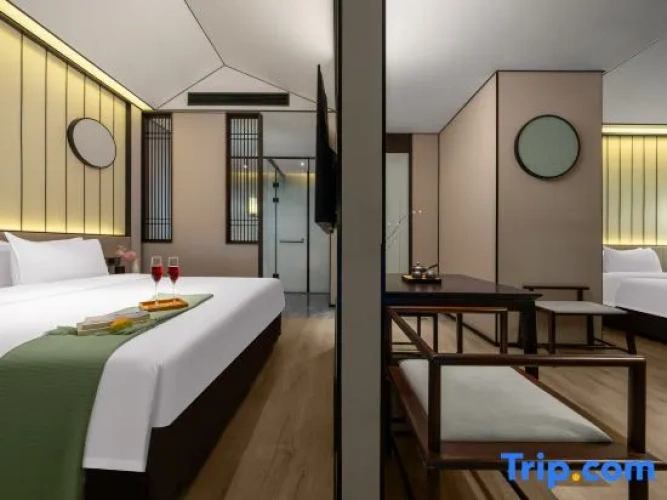 Standard Double room with view