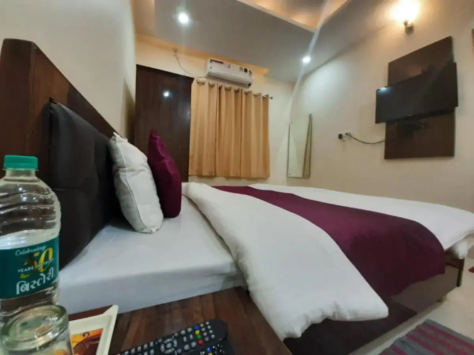 Hotel Devaaya Palace