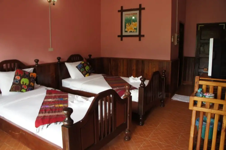 Standard Twin room with balcony and with city view