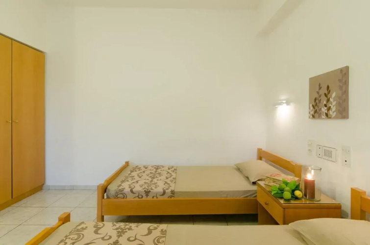 Aglaia Apartments