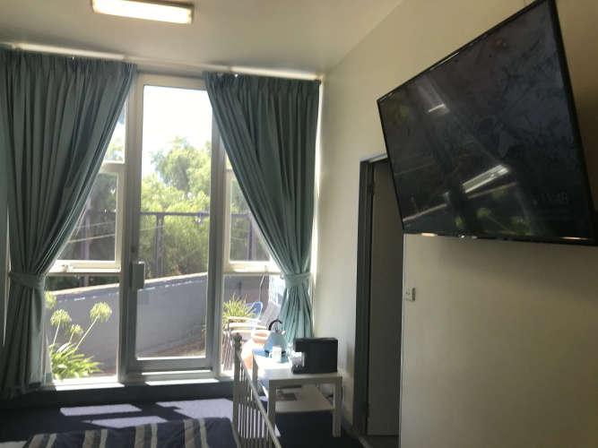 22 Travellers Accommodation