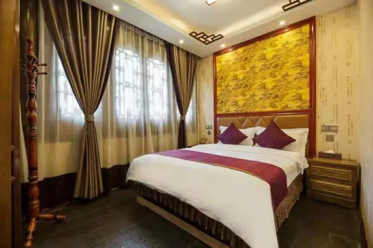 Qingcheng Elegant Hotel