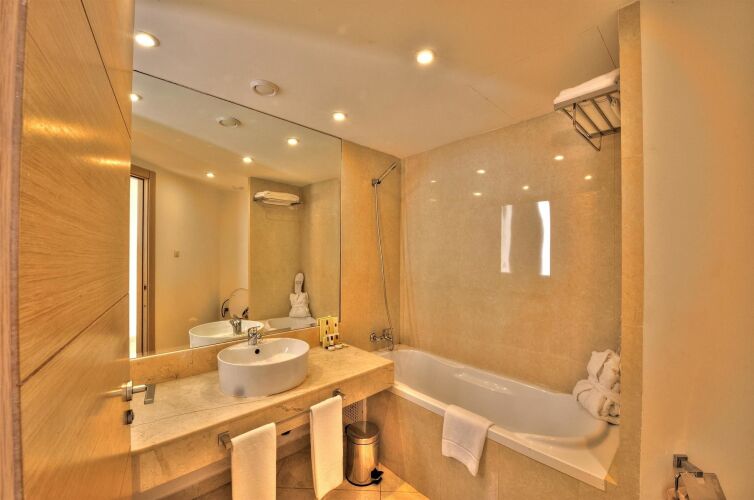 Hotel Farah TangerOver view