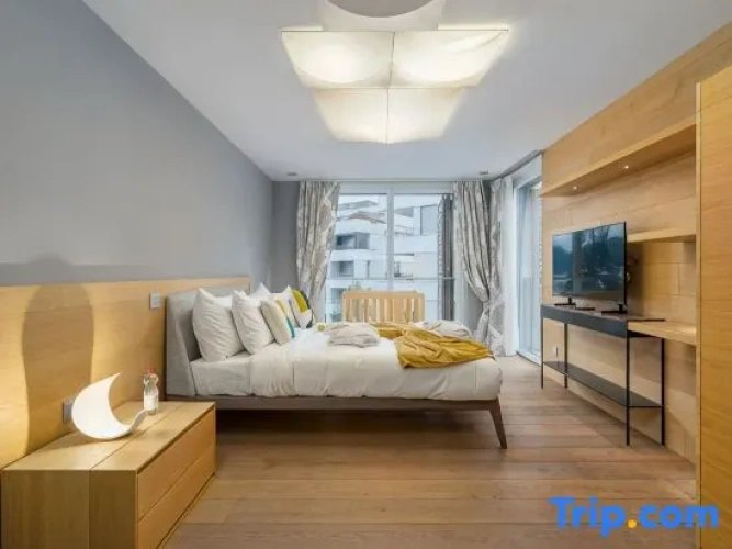 3 Bedrooms Apartment with lake view