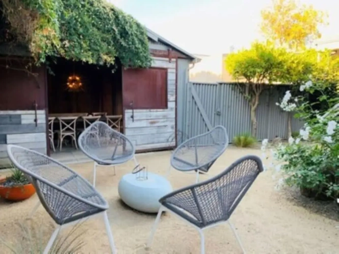 Bungalow