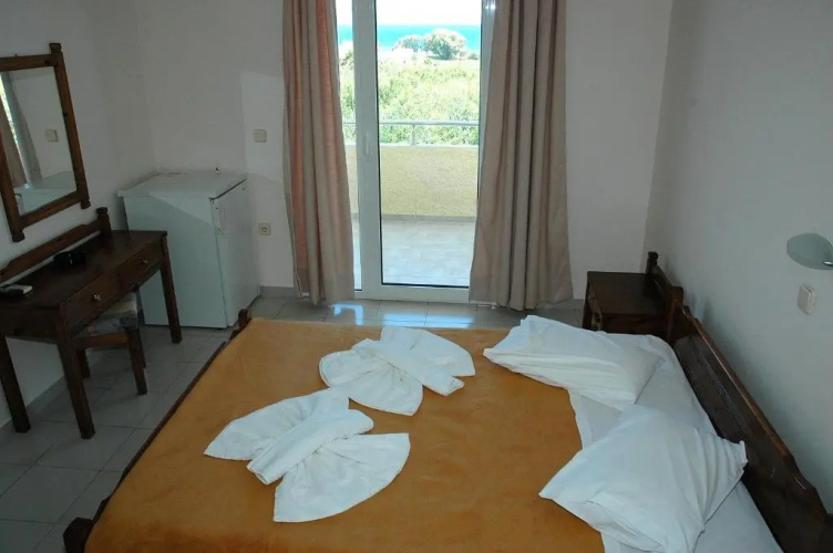 Albatross Hotel