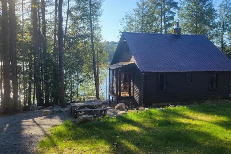 2 Bedrooms Cottage