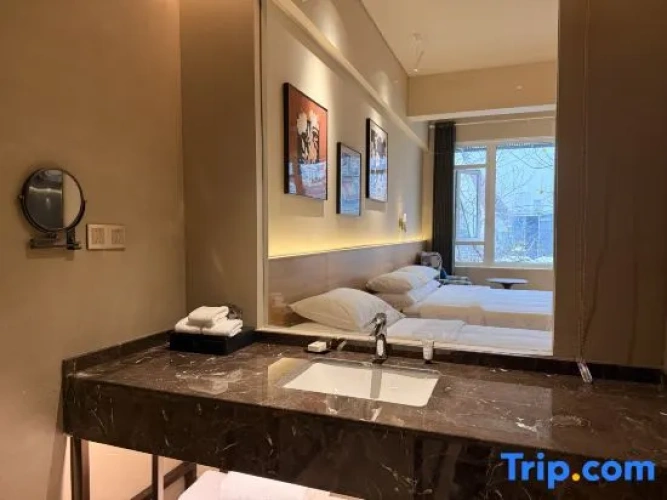 Standard Family room with river view