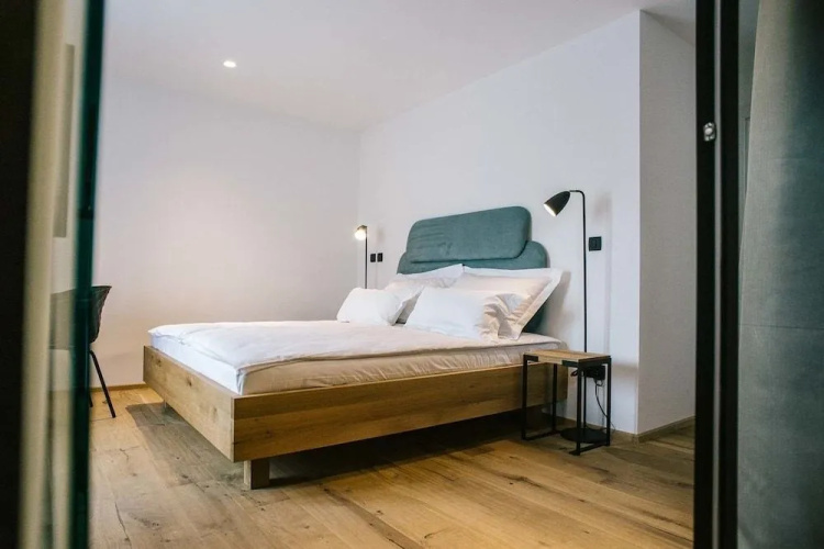 Vault Hotel