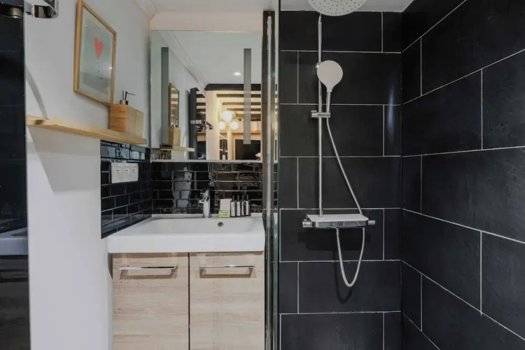 Comfortable Duplex in the Heart of Paris!